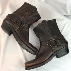 FRYE Womens Dark Brown Oiled Leather Harness Boots